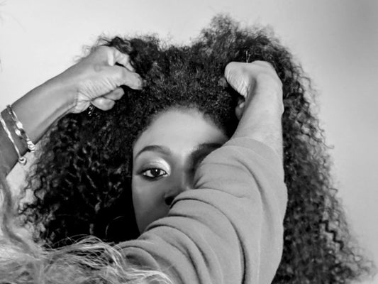 Decoding Dandruff and Dry Scalp: Your Ultimate Guide